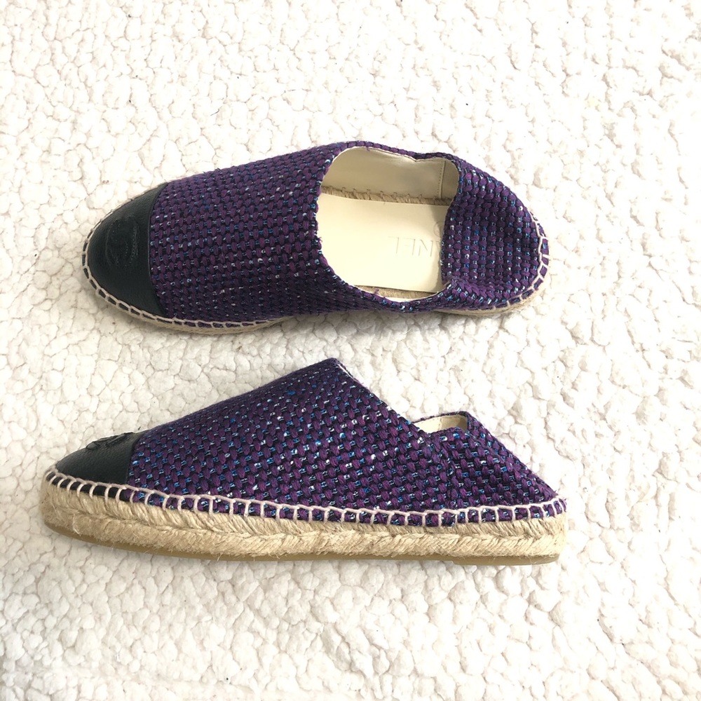 CHANEL Purple Tweed Espadrille Flats with Black Cap Toe and Jute Sole - Picture 11 of 16